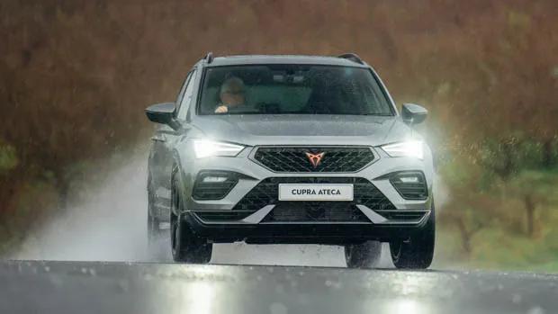 Cupra Ateca VZx 2022 front 3/4 driving