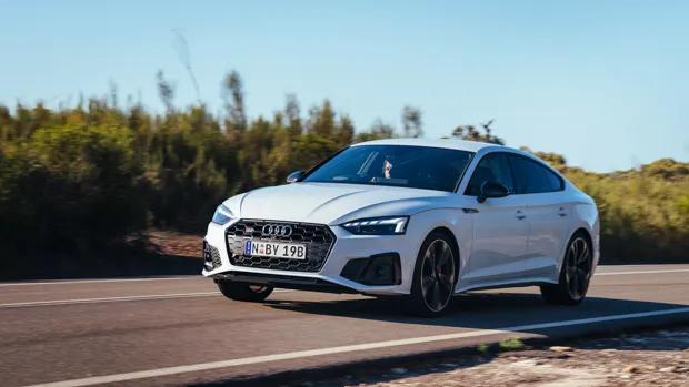 Audi S5 Sportback 2021 glacier white front end