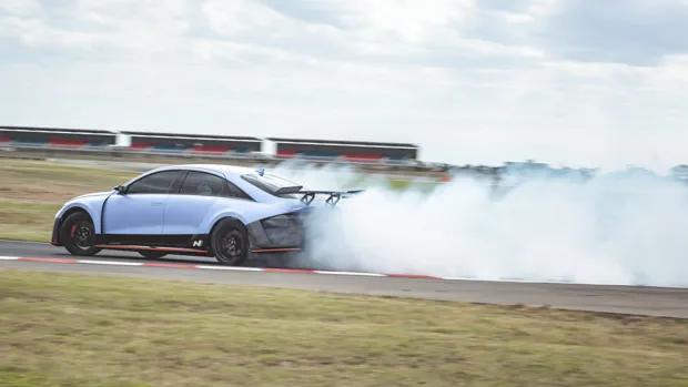 Hyundai RN22e 2023 smoke
