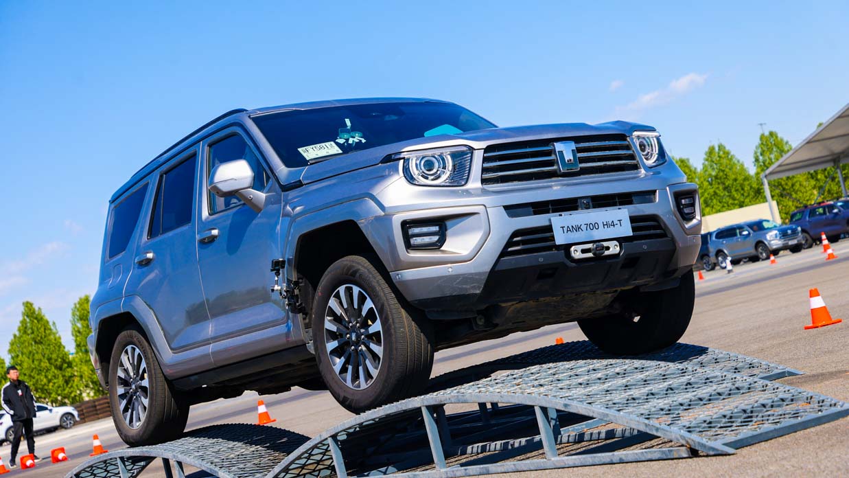 GWM Tank 700 Hi4-T 2024 review