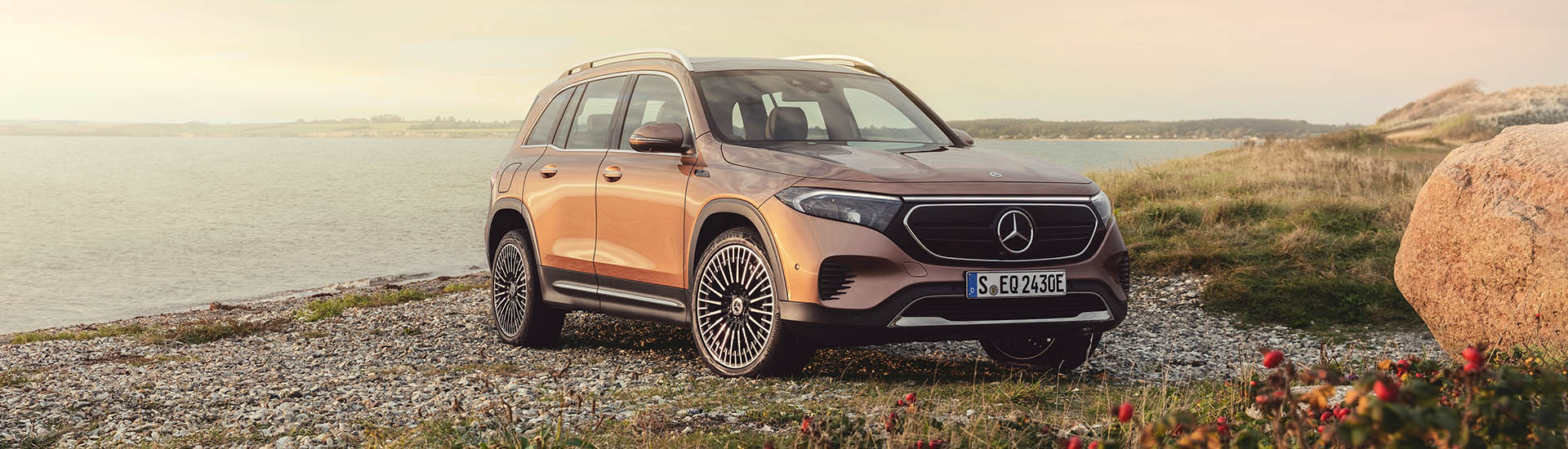 Mercedes-Benz EQB 2022: all-electric power with seven seats