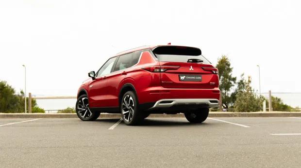 Mitsubishi Outlander PHEV Aspire LT 2022 rear 3/4 far