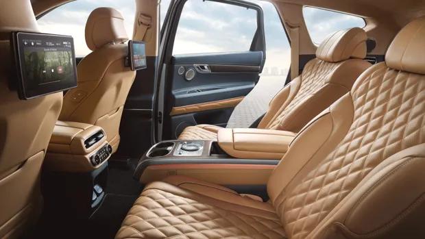 Genesis GV80 2022 back seat 2