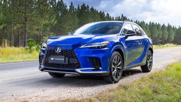 Lexus RX 350 F Sport 2023 front 3/4