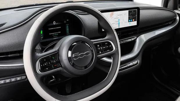 2022 Fiat 500e La Prima steering wheel