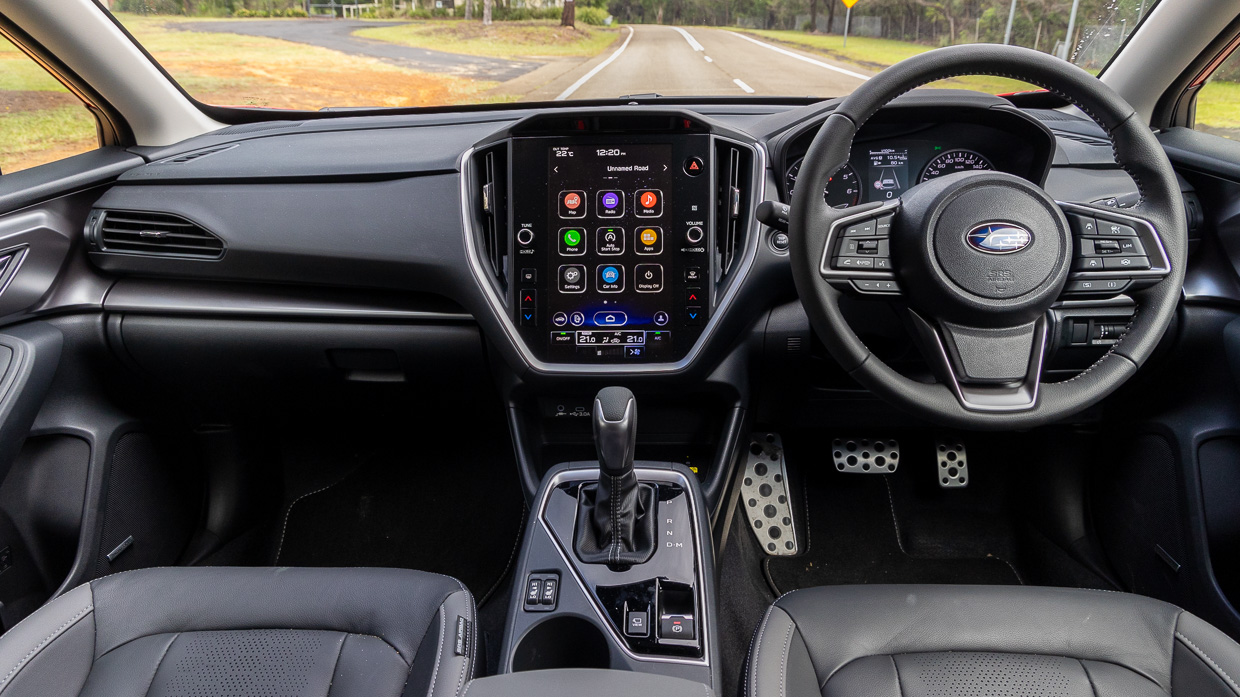 Subaru Impreza 2.0S 2024 interior 2