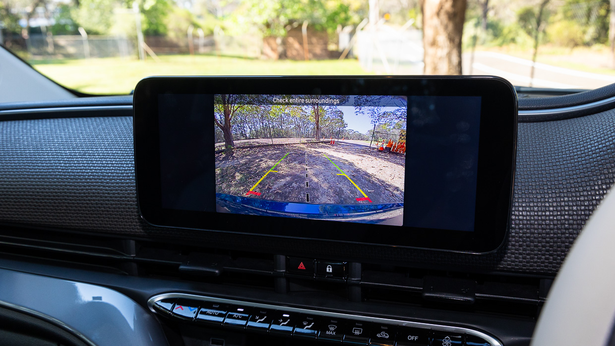 Fiat 500e La Prima 2024 screen 2