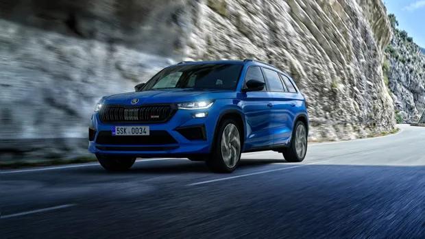 SKoda Kodiaq RS 2021 driving