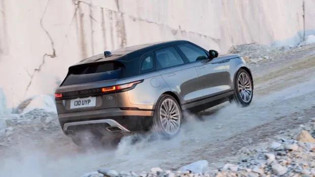 2018 Range Rover Velar Rear End – Chasing Cars