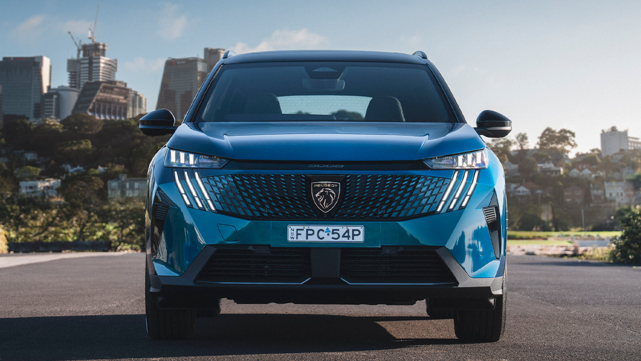 Peugeot takes on Santa Fe and Kluger with new mild-hybrid seven-seater