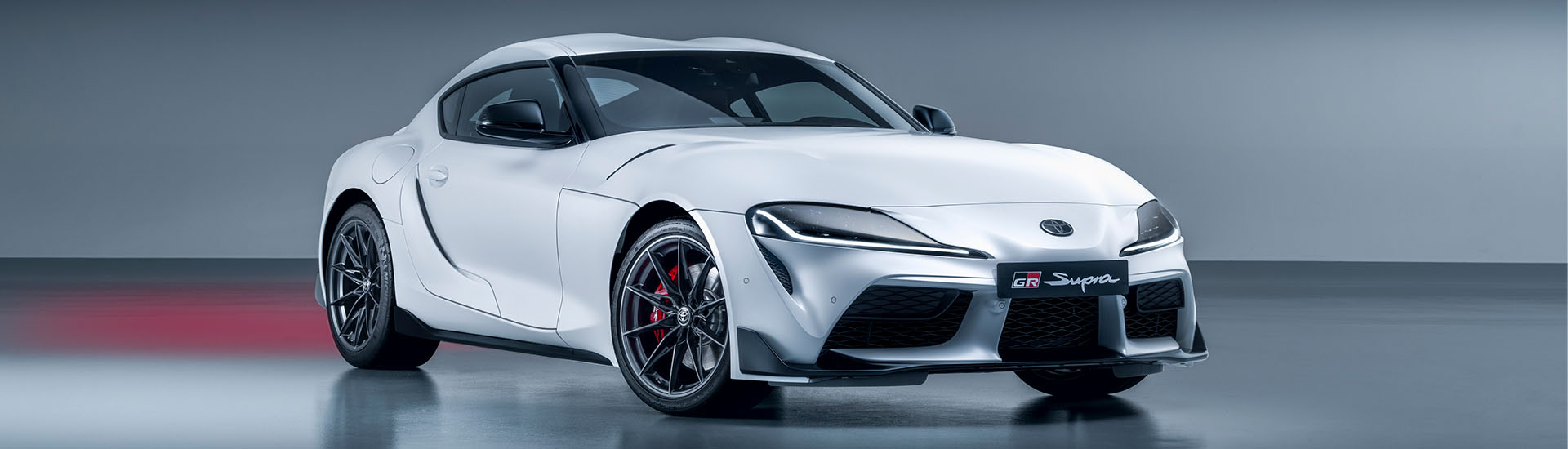 Toyota GR Supra 2023: manual transmission option revealed for rear-drive sports coupe