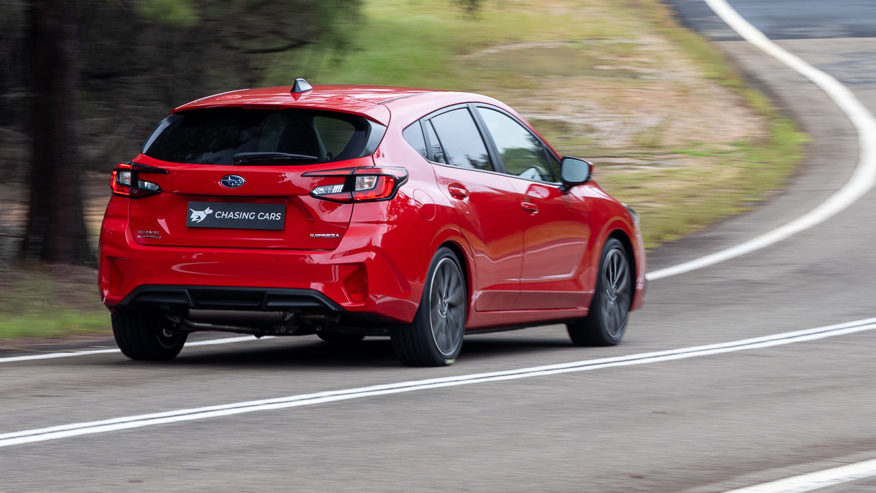 Subaru Impreza 2.0S 2024 driving rear 4