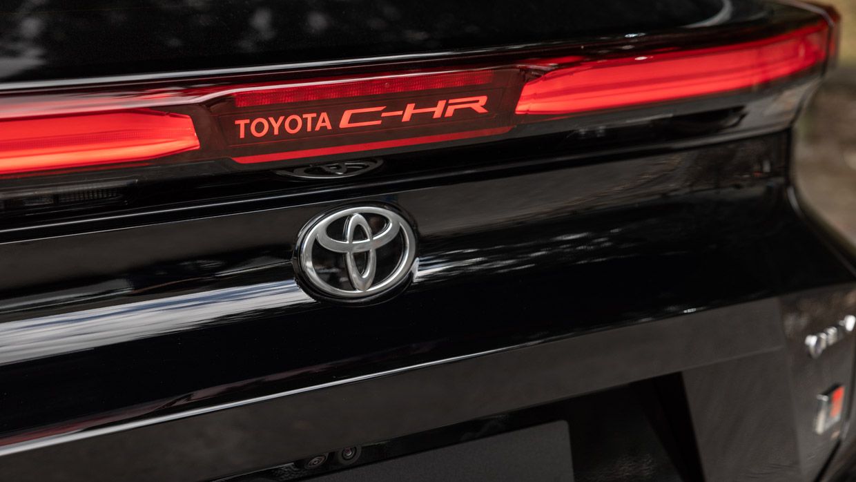 Toyota C-HR 2024 Koba boot lid