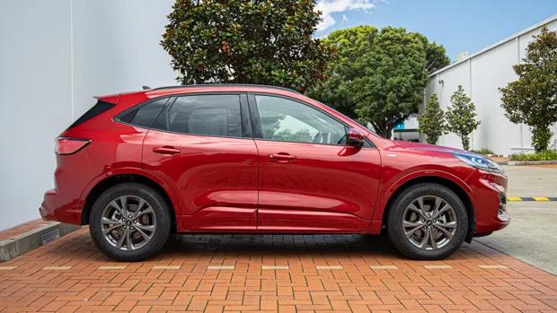 Ford Escape ST-Line 2021 red side on