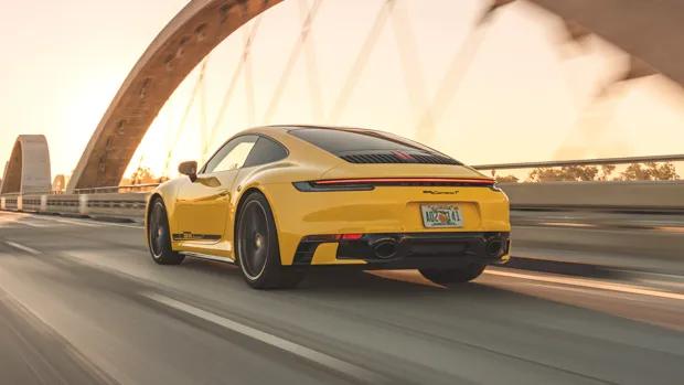 Porsche 911 Carrera T 2023 rear driving
