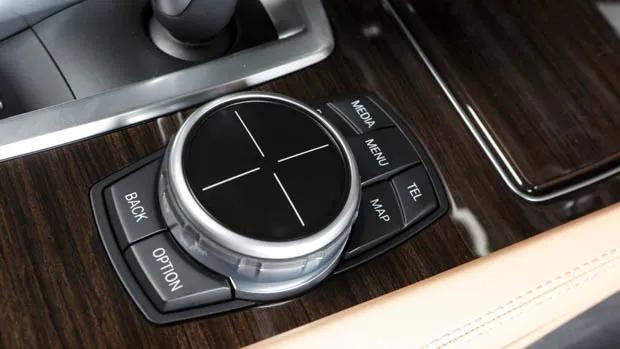 iDrive controller