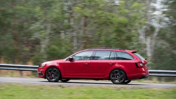 2018 Skoda Octavia RS245 red side