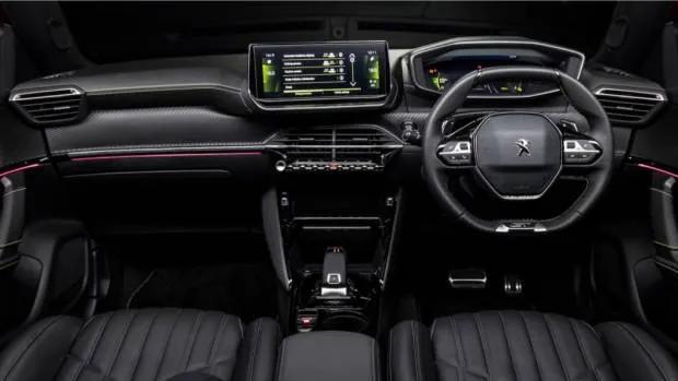 2021 Peugeot 2008 cockpit