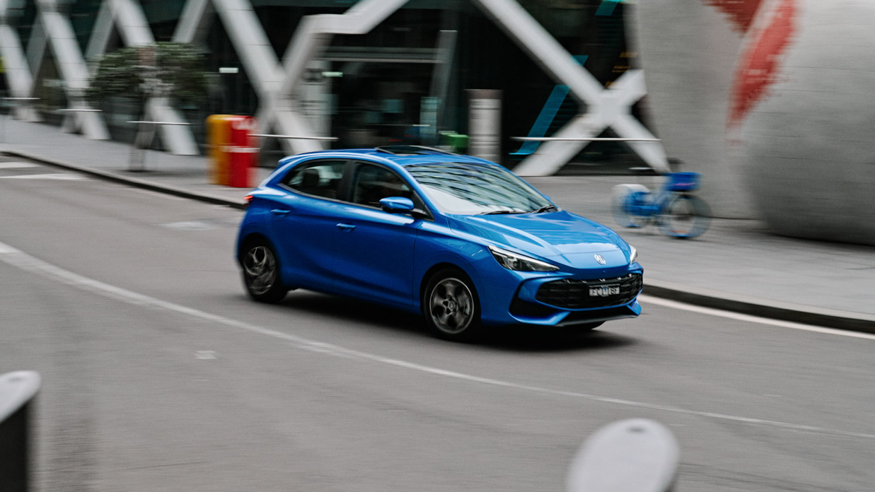 MG3 2024 driving 5