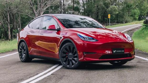 2023 Tesla Model Y Performance red front 3/4 close