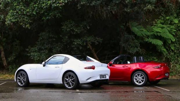 2017 Mazda MX-5 RF 2.0 GT Crystal White and 2017 Mazda MX-5 1.5 Roadster Soul Red