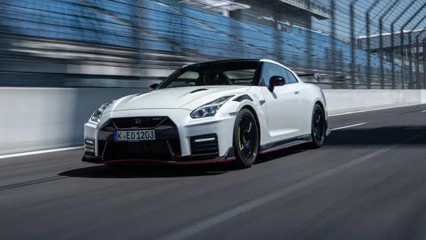 Next generation Nissan GT-R could adopt a hybrid-turbo V6 setup