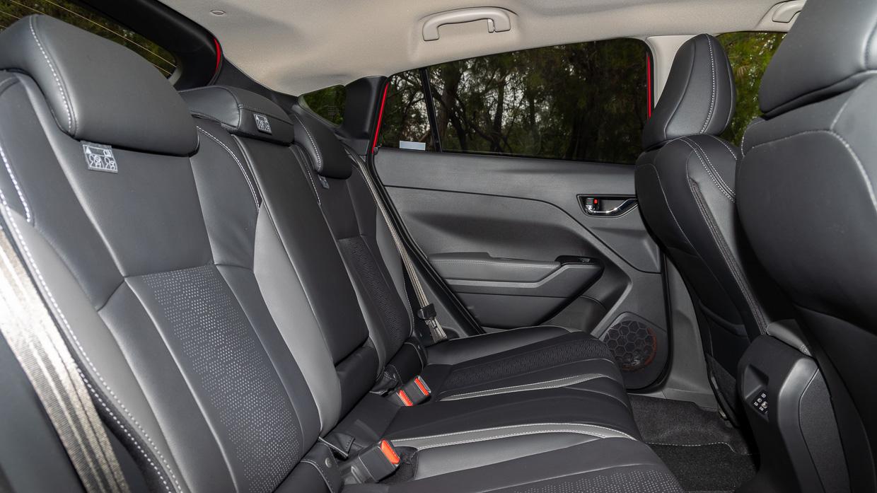 Subaru Impreza 2.0S 2024 interior back seat
