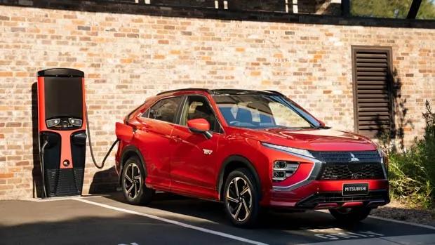 Mitsubishi Eclipse Cross PHEV 2021_-7