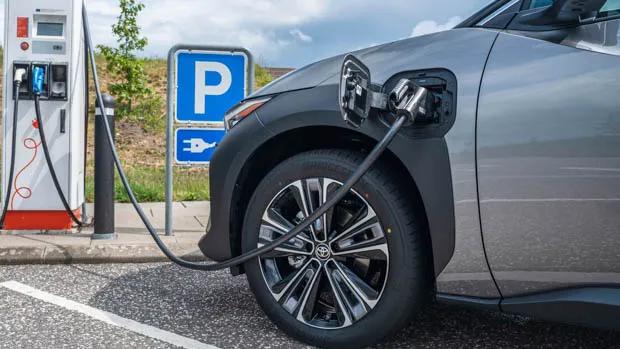Toyota BZ4X 2022 charging at station