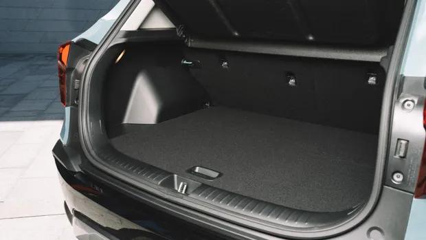 Kia Seltos GT Line 2023 interior boot