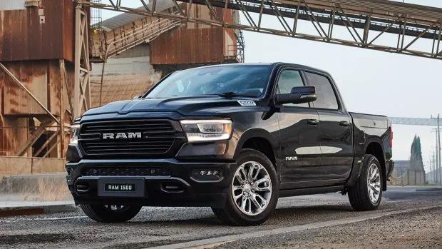 2023 Ram 1500 Laramie Sport front 3/4