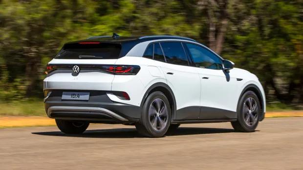 Volkswagen ID4 Pure 2023 rear 3/4 driving