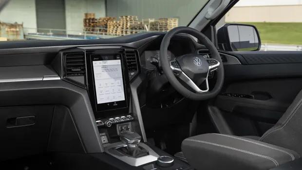 Volkswagen Amarok 2023 Life front interior