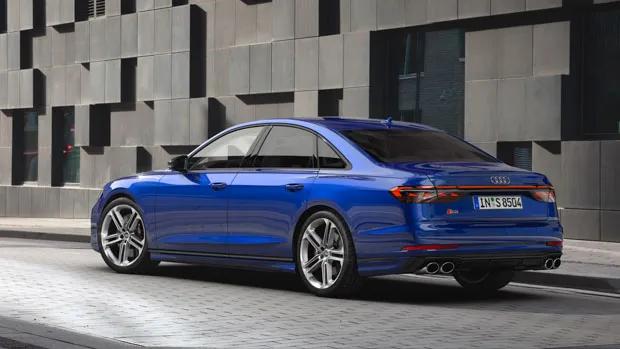 Audi S8 2022 rear 3/4 static
