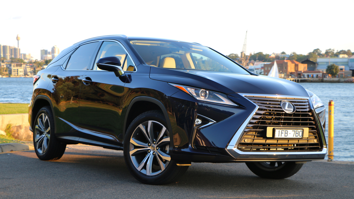 2016 Lexus RX 200t Review