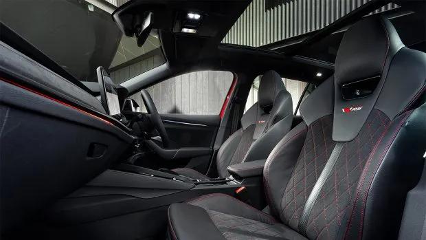 Skoda Octavia RS wagon interior