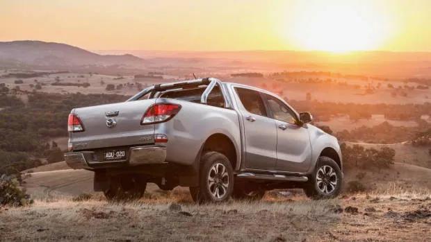 2018 Mazda BT-50 GT rear