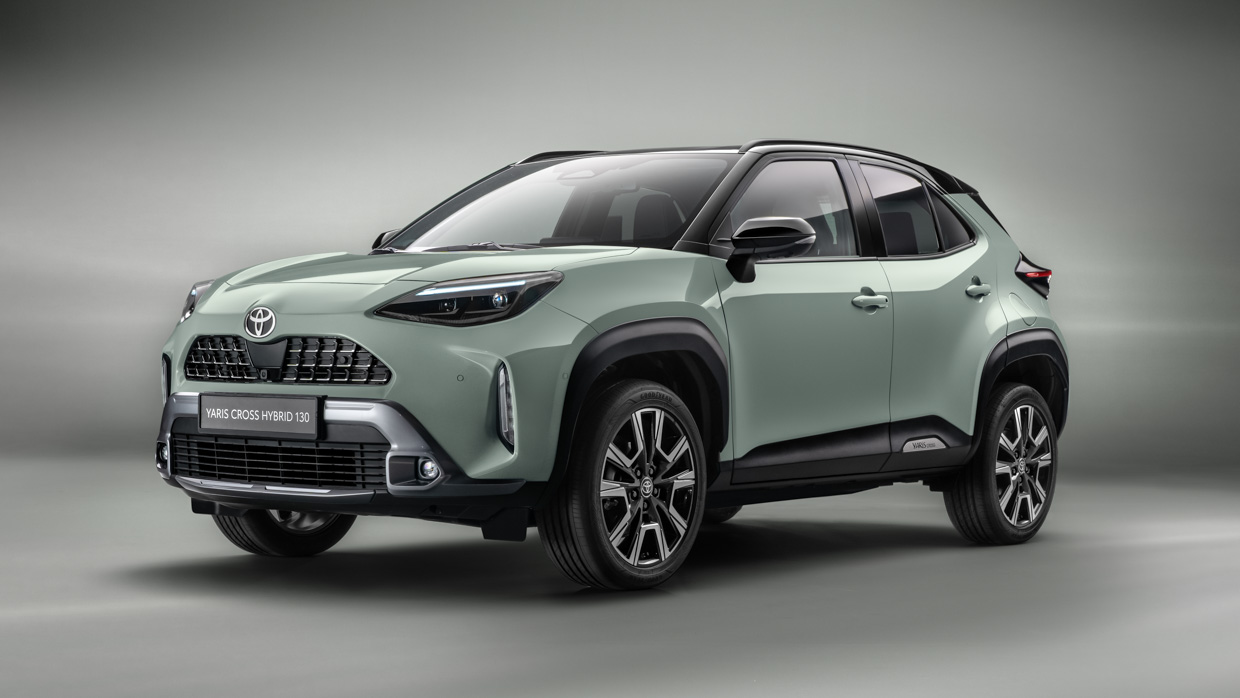 Toyota Yaris Cross 2024: updated small SUV revealed featuring more tech and power