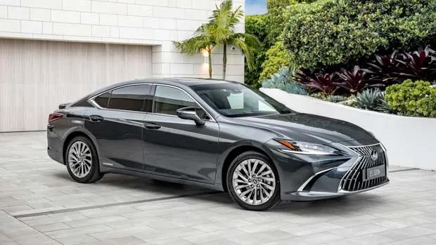 2022 Lexus ES 300h review
