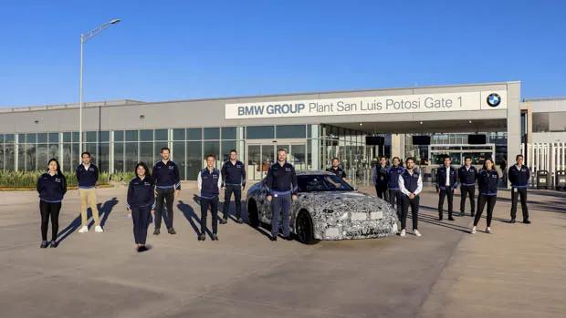 BMW M2 2023: M sports coupe teased with wide screens, will be produced in Mexico