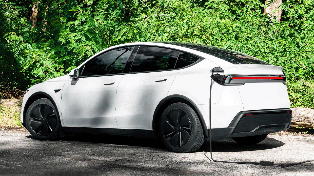 Tesla Model Y 2027: improved performance, cheaper flagship and V2L for Zeekr 7X and BYD Sealion 7 rival