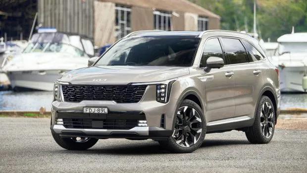 2024 Kia Sorento PE facelift front 3/4 static