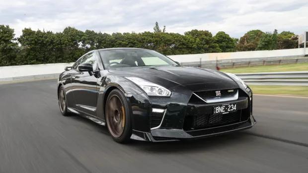 2022 Nissan GT-R T-Spec review