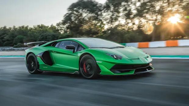 Lamborghini Aventador 2021