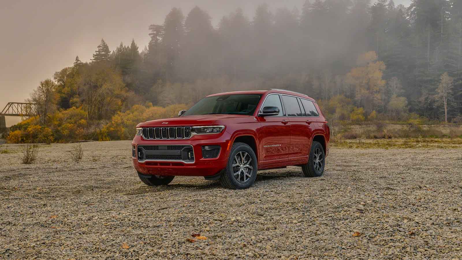 Jeep Grand Cherokee Stellantis Socials