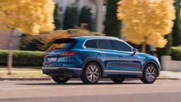 Volkswagen Touareg 2019 Reef Blue side