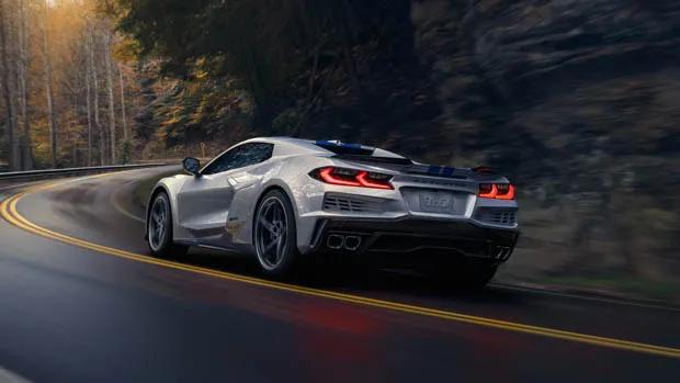 Chevrolet Corvette E-Ray revealed as first hybrid Corvette with all-wheel drive and 488kW of power