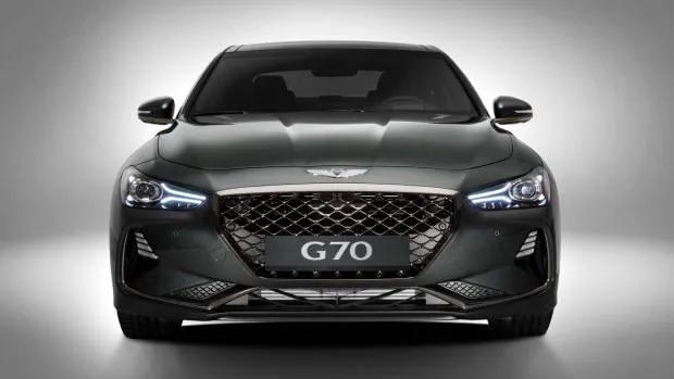 2018 Genesis G70 grey front
