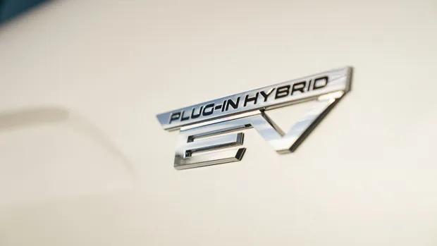 Mitsubishi Eclipse Cross PHEV Exceed 2022 badge