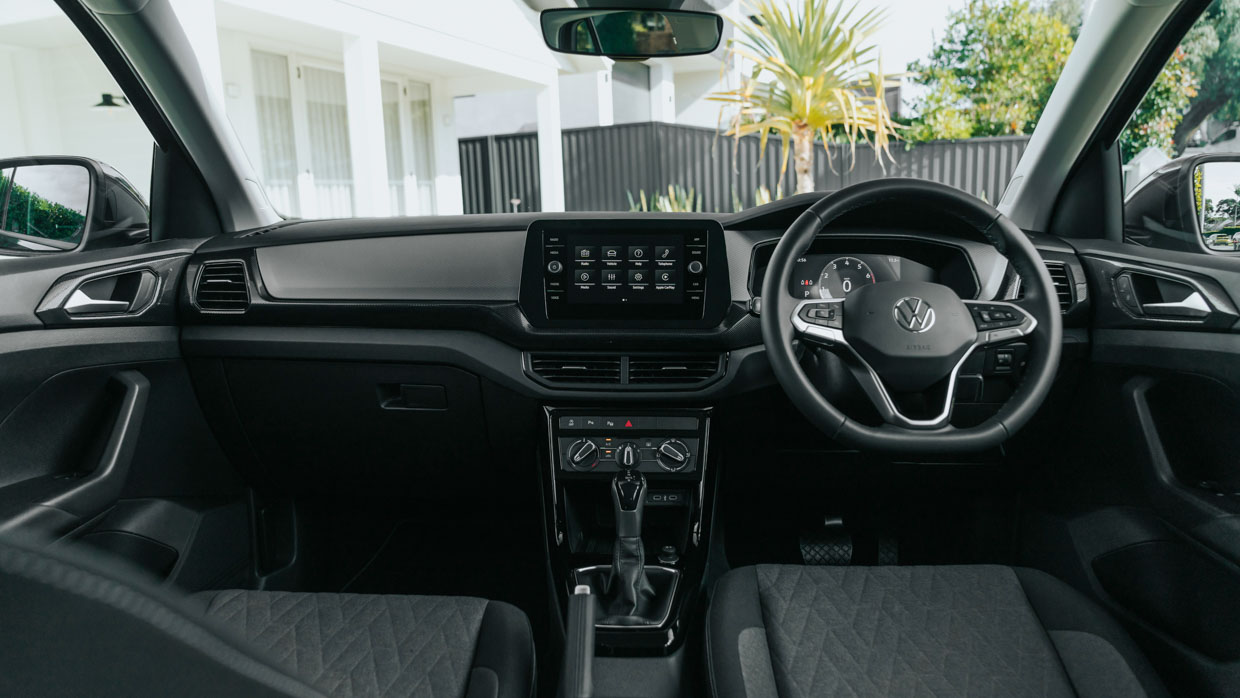 Volkswagen T-Cross 2024 Life interior